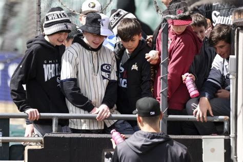 Column: Chicago White Sox are trying not to panic after a mind-numbing series against the San Francisco Giants